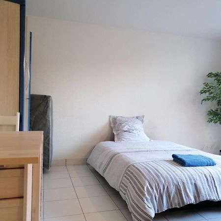 Studio De Charme, 30' Paris, 5' Evry, 10' Orly Ris-Orangis Esterno foto