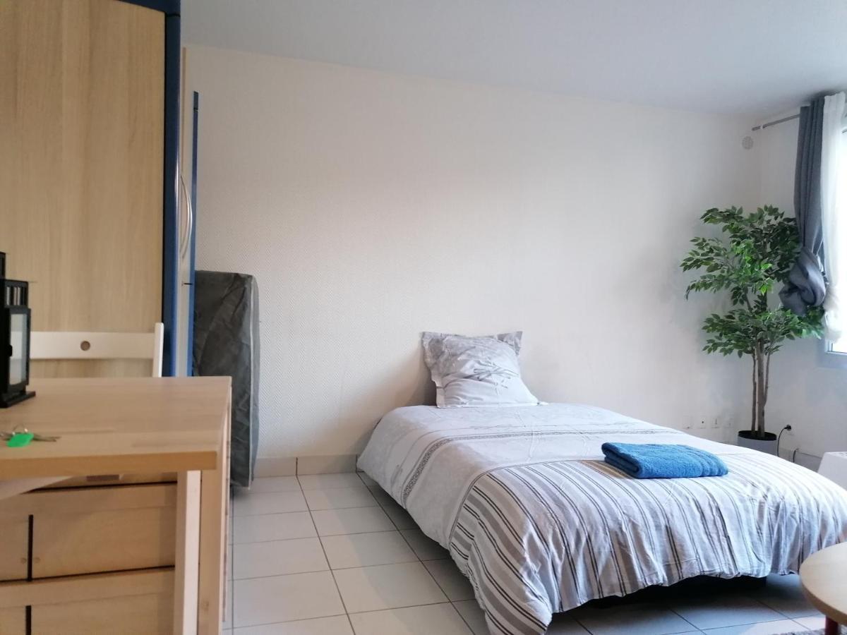 Studio De Charme, 30' Paris, 5' Evry, 10' Orly Ris-Orangis Esterno foto